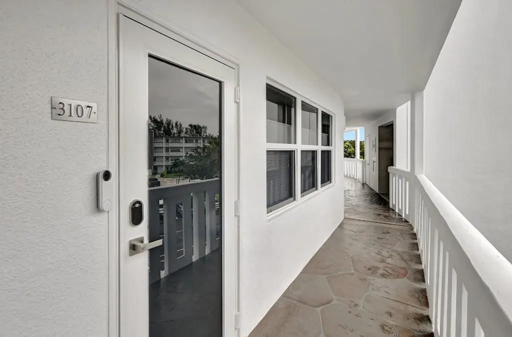 3107 Cambridge Deerfield Beach FL 33442