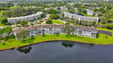 3107 Cambridge Deerfield Beach FL 33442
