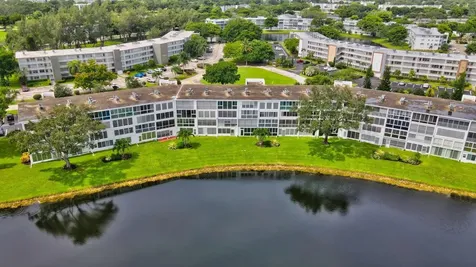 3107 Cambridge Deerfield Beach FL 33442