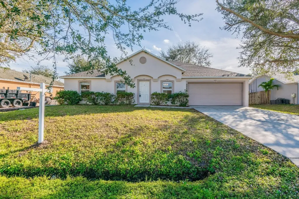 1114 SW Abbey Avenue Port St Lucie FL 34953