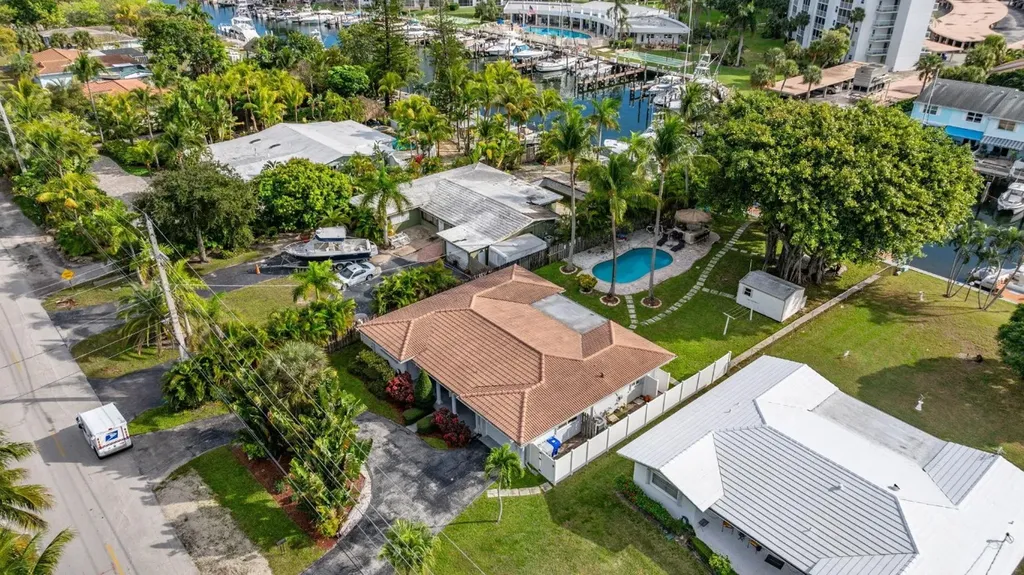 2700 NE 16th Street Pompano Beach FL 33062