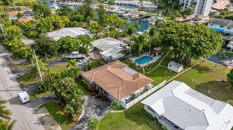 2700 NE 16th Street Pompano Beach FL 33062