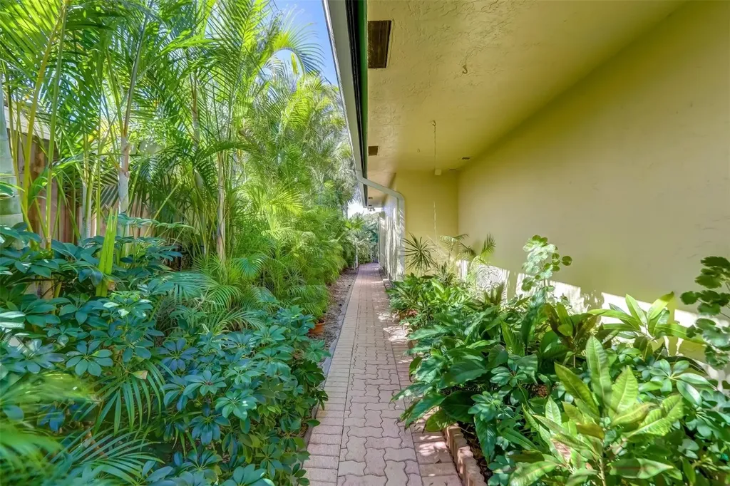 305 S Riverside Drive Pompano Beach FL 33062
