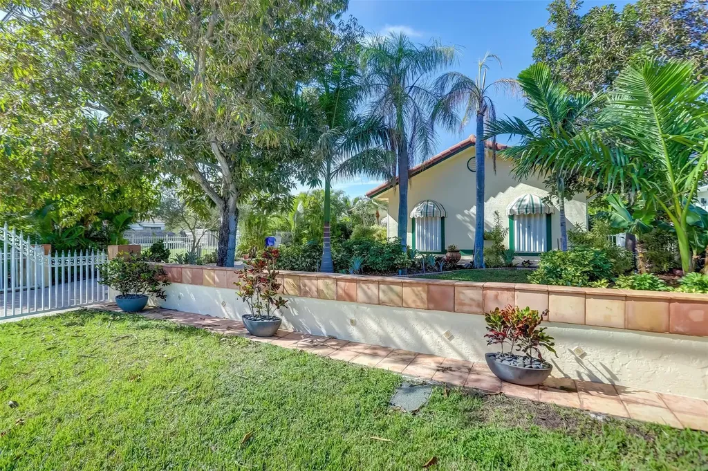 305 S Riverside Drive Pompano Beach FL 33062