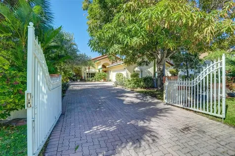 305 S Riverside Drive Pompano Beach FL 33062