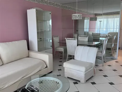 3200 NE 36th Street Fort Lauderdale FL 33308