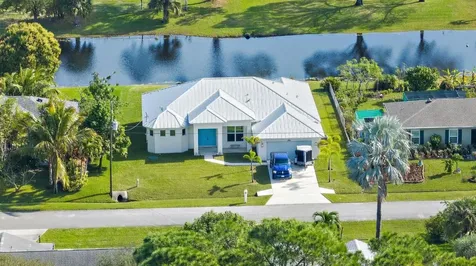 1861 SE Mantua Street Port St Lucie FL 34952