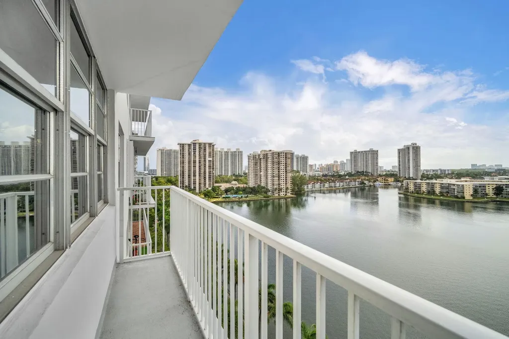 2801 NE 183rd Street Aventura FL 33160