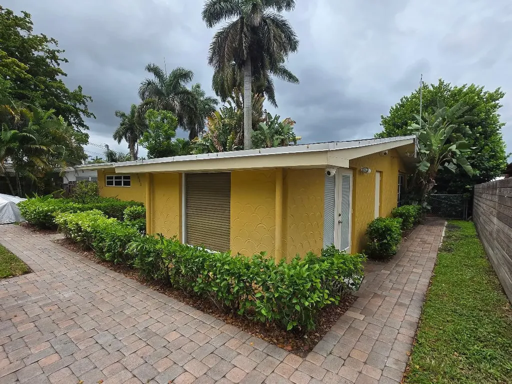 2503 Andros Lane Fort Lauderdale FL 33312