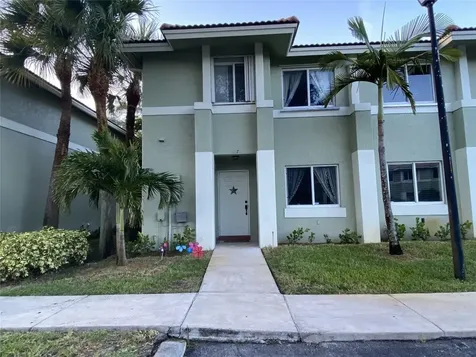 127 Hidden Court Road Hollywood FL 33023