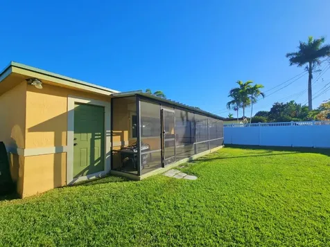 9420 SW 52nd Place Cooper City FL 33328
