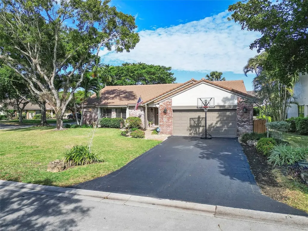 5001 NW 64th Drive Coral Springs FL 33067