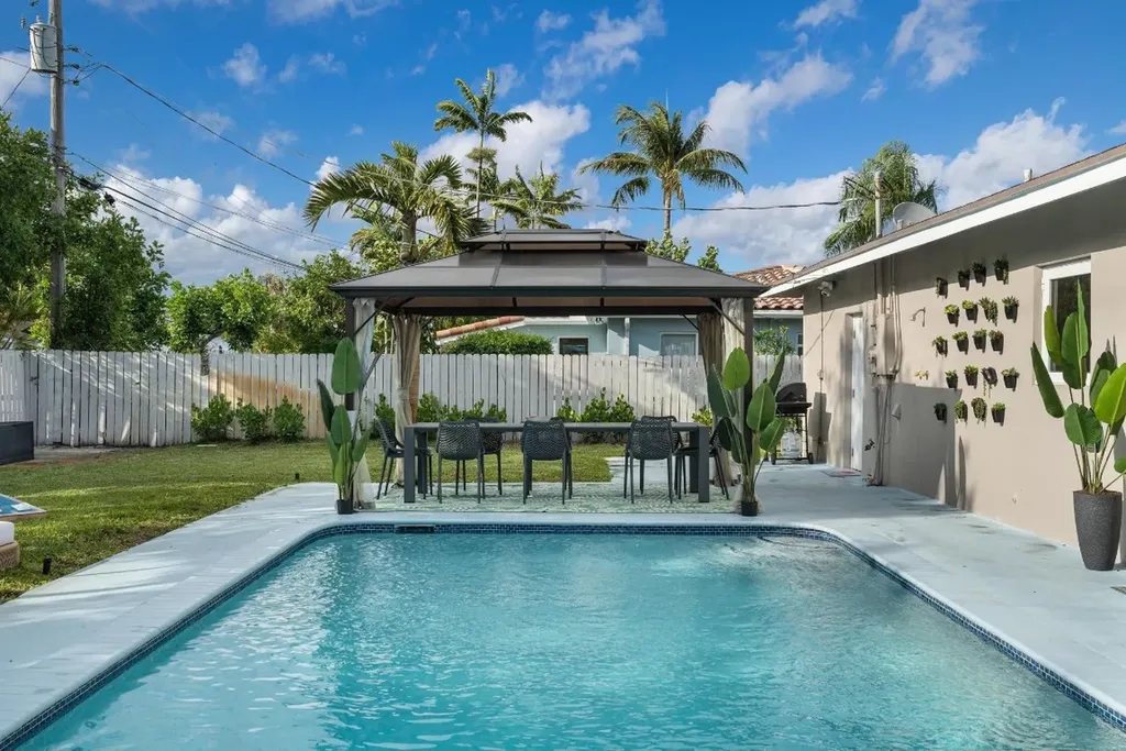 5701 NE 16th Avenue Fort Lauderdale FL 33334