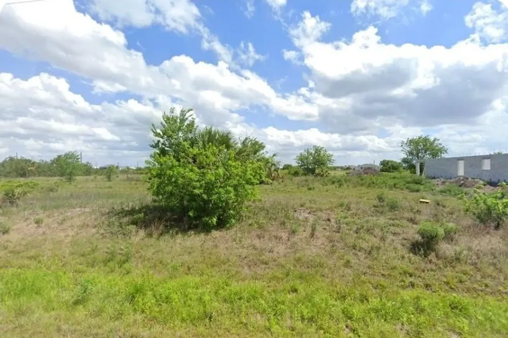 217 Nautilus Avenue Labelle FL 33935