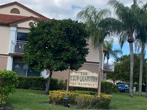 11266 SW 12th Street Pembroke Pines FL 33025