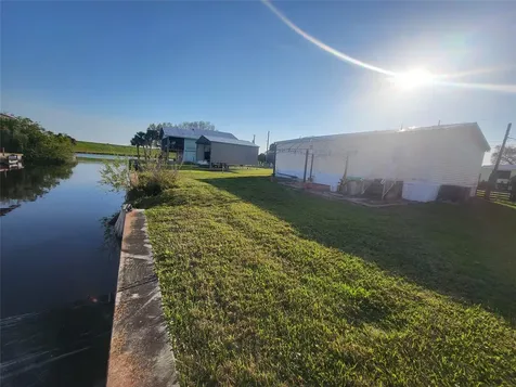 1057 Blue Heron Moore Haven FL 33471