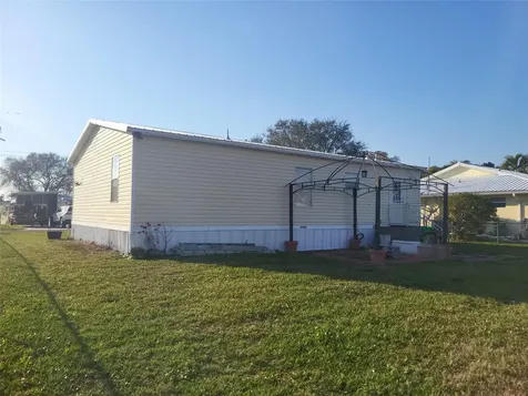 1057 Blue Heron Moore Haven FL 33471