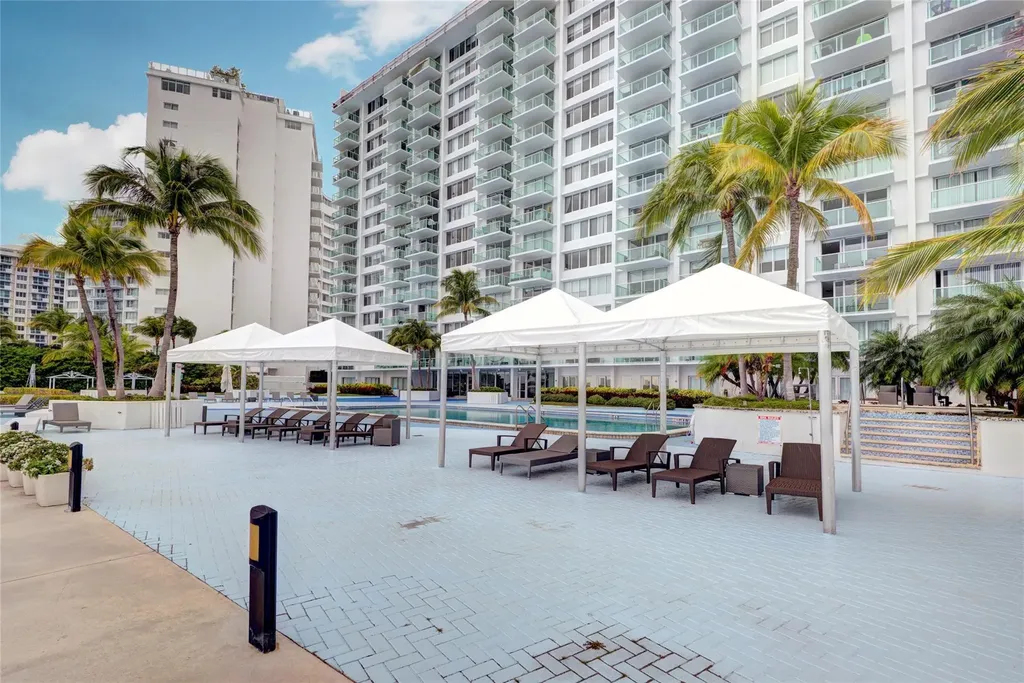 1000 West Avenue Miami Beach FL 33139