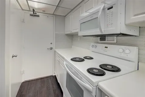1000 West Avenue Miami Beach FL 33139