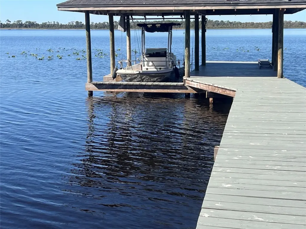 219 Lake Josephine Shores Road Sebring FL 33875