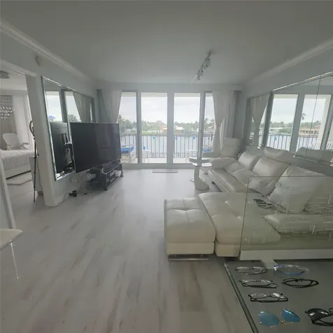 Pompano Beach FL 33062