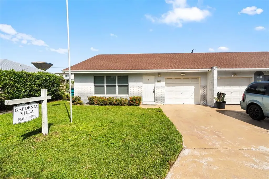 511 SE 20th Court Boynton Beach FL 33435