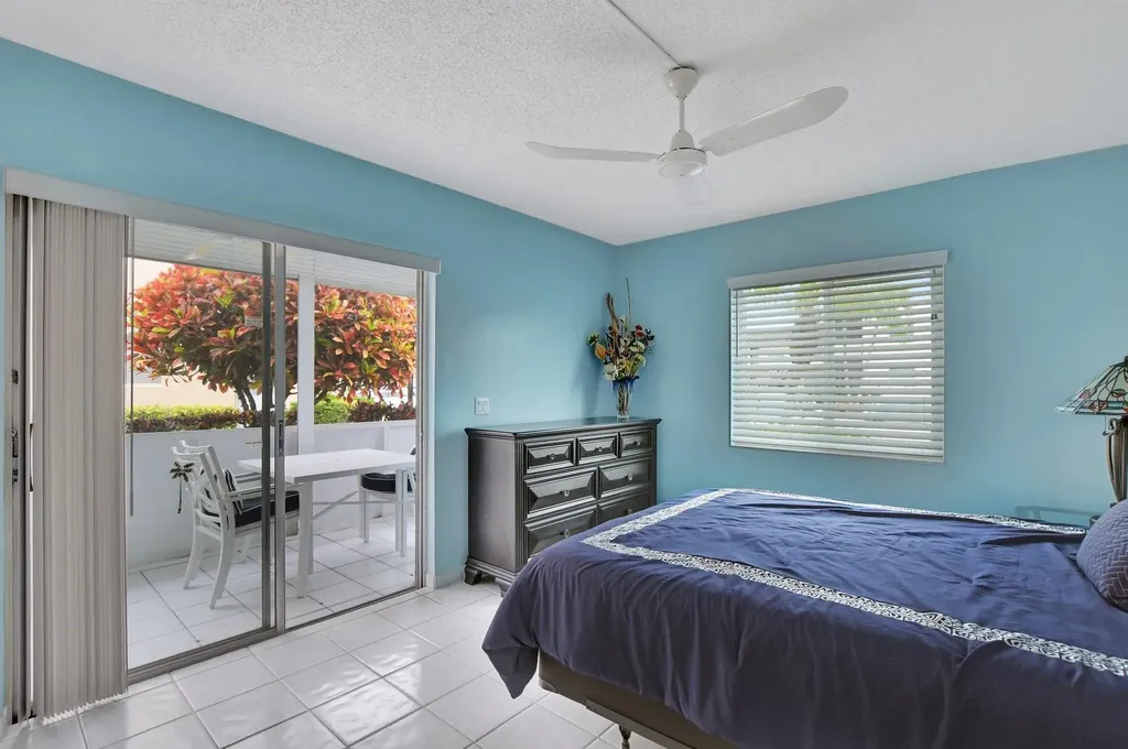204 Burgundy E Delray Beach FL 33484