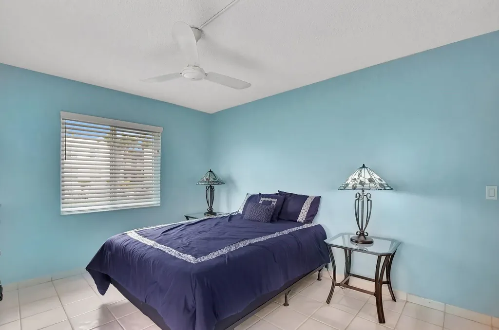 204 Burgundy E Delray Beach FL 33484