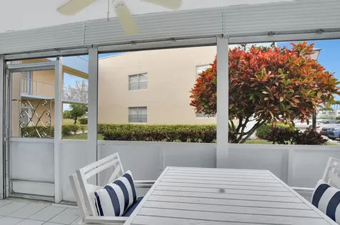 204 Burgundy E Delray Beach FL 33484