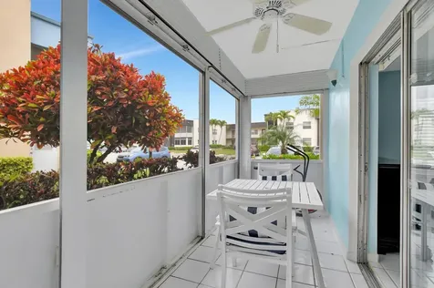 204 Burgundy E Delray Beach FL 33484