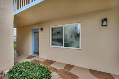 204 Burgundy E Delray Beach FL 33484