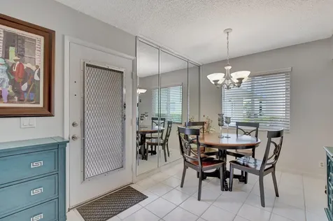 204 Burgundy E Delray Beach FL 33484
