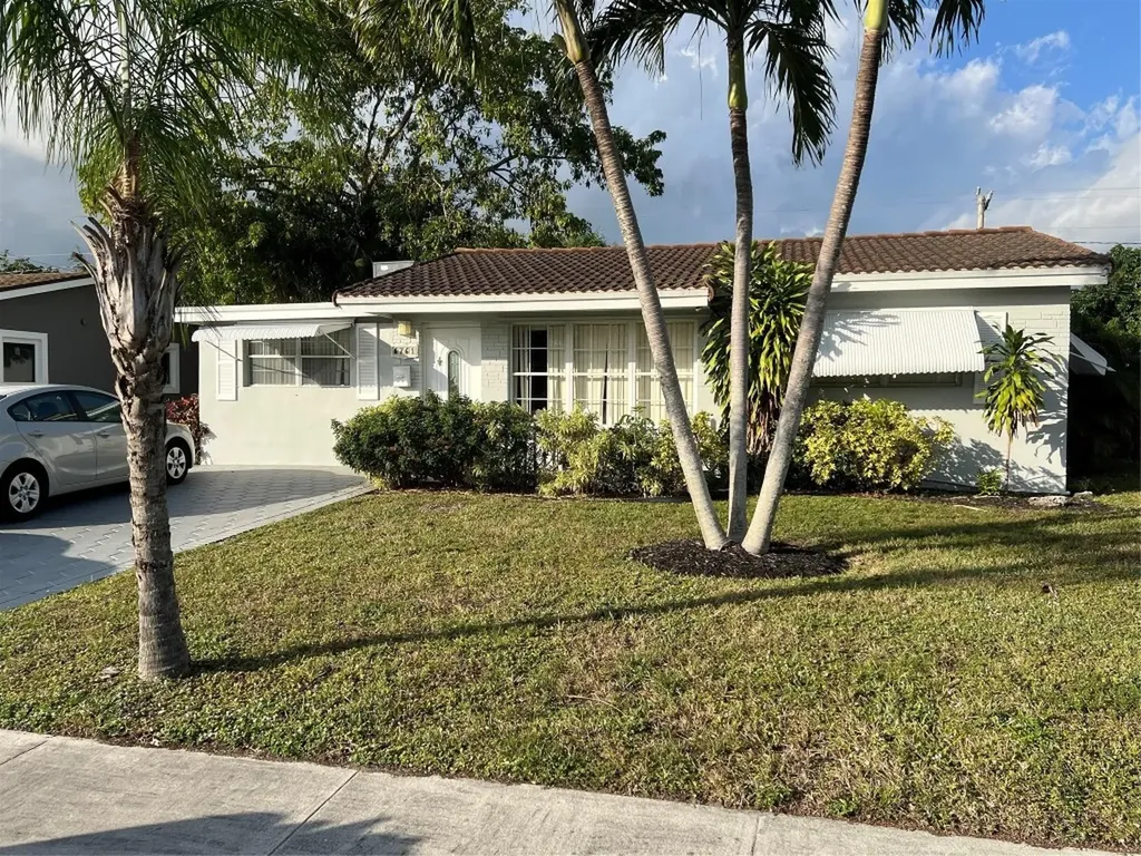 6761 Liberty Street Hollywood FL 33024