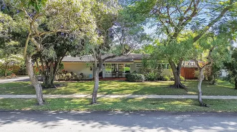 152 SW 60th Avenue Plantation FL 33317