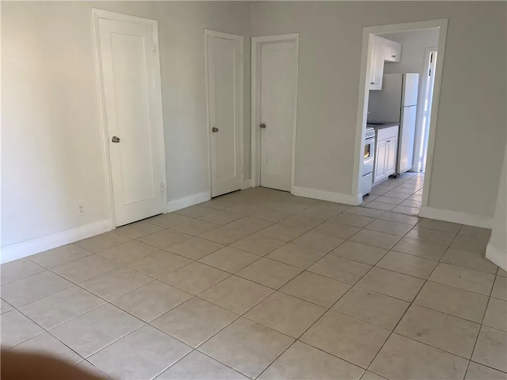 1906 Mckinley Street Hollywood FL 33021