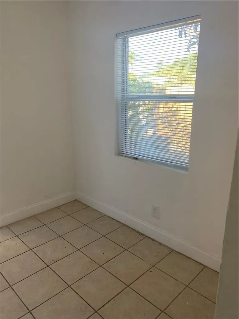 1906 Mckinley Street Hollywood FL 33021