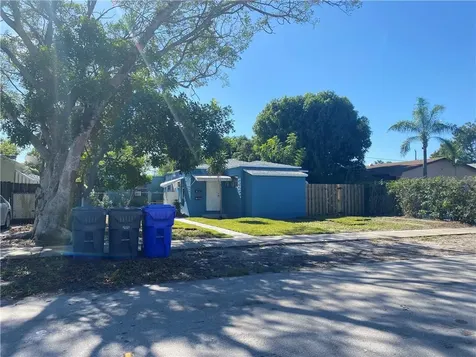 1906 Mckinley Street Hollywood FL 33021