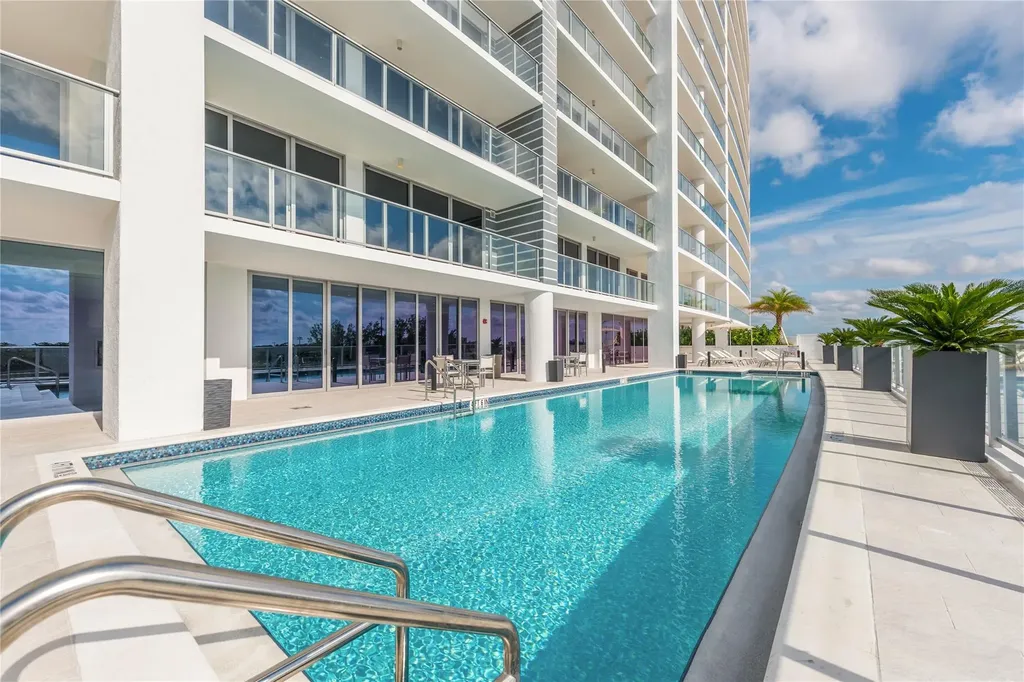 1180 N Federal Highway Fort Lauderdale FL 33304