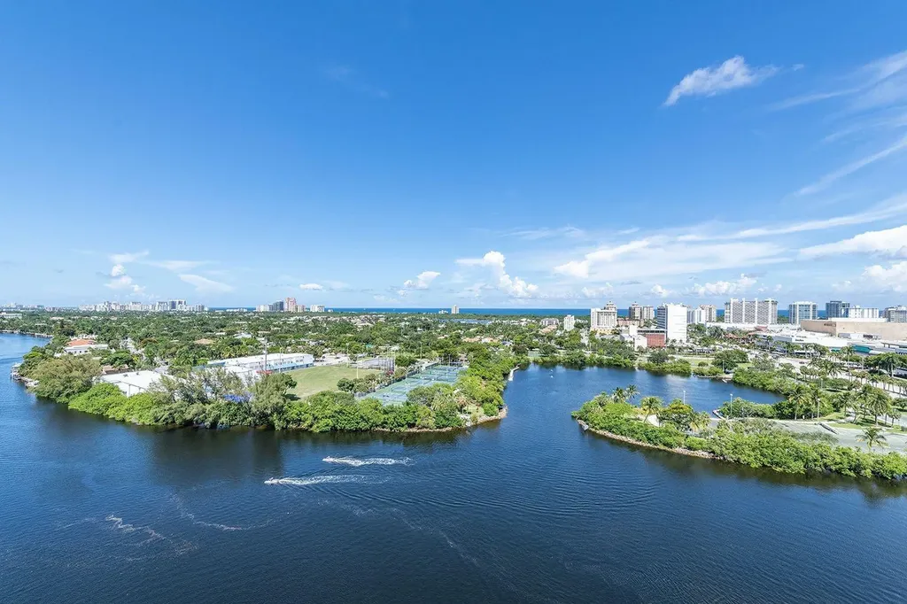 1180 N Federal Highway Fort Lauderdale FL 33304