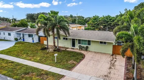 310 N 66th Terrace Hollywood FL 33024