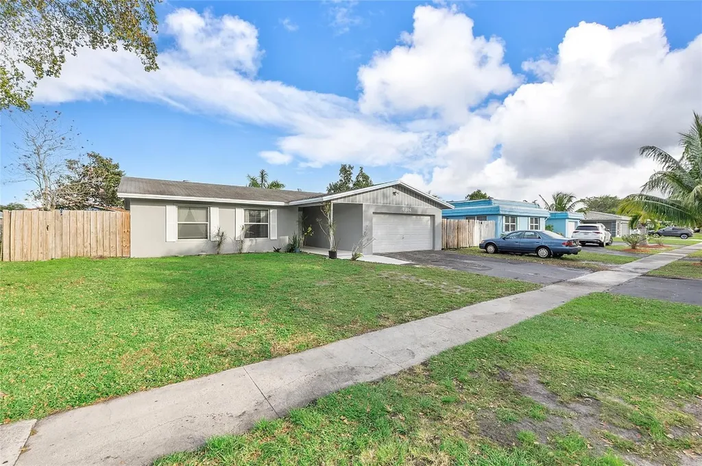 8114 NW 74th Terrace Tamarac FL 33321