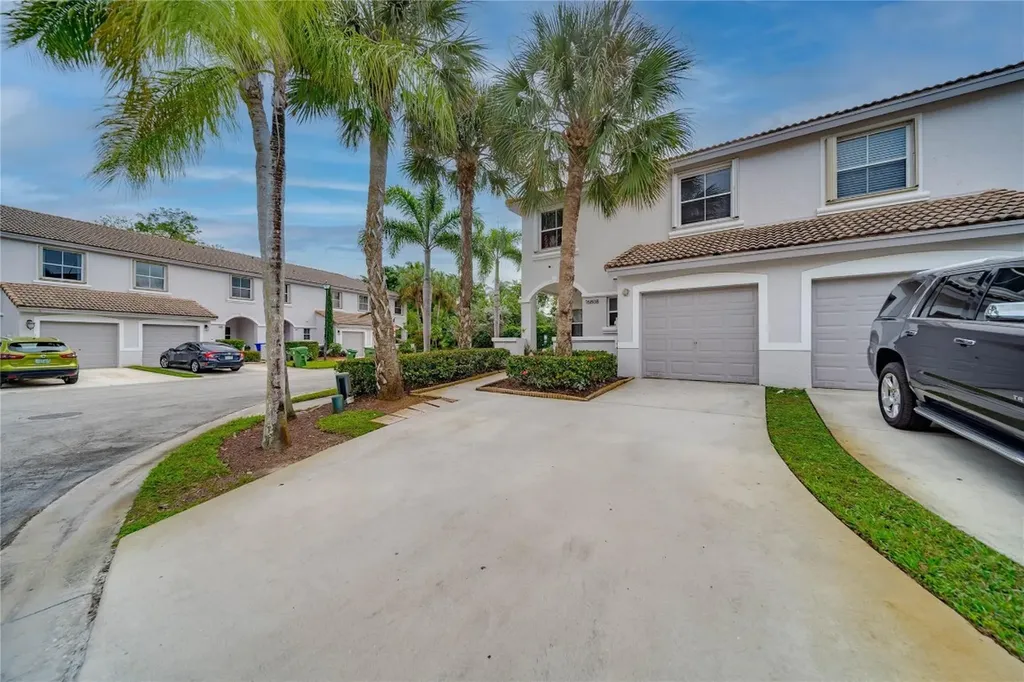 16808 SW 1st Manor Pembroke Pines FL 33027