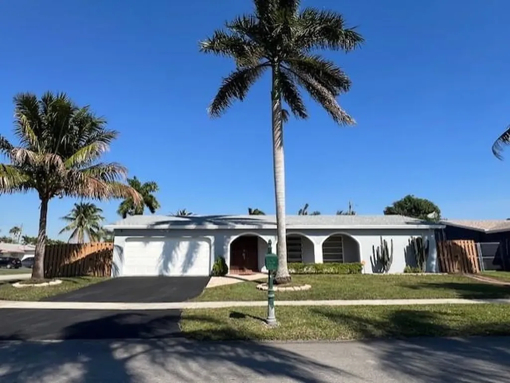 10701 NW 28th Place Sunrise FL 33322