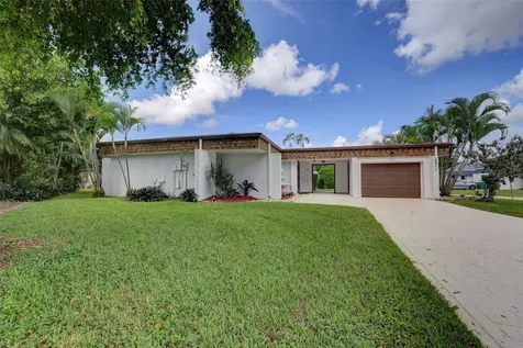 4911 Bayberry Lane Tamarac FL 33319