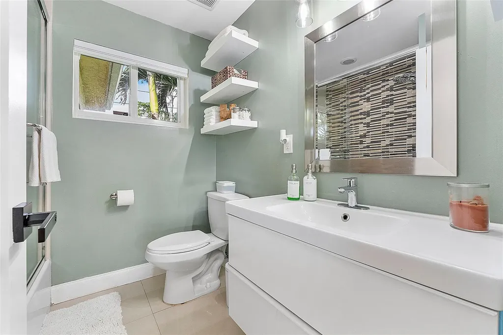 1541 NE 34th Street Pompano Beach FL 33064