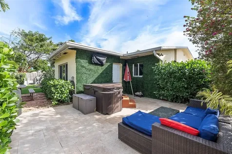 1541 NE 34th Street Pompano Beach FL 33064