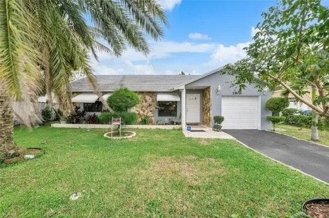 1902 SW 82nd Terrace North Lauderdale FL 33068