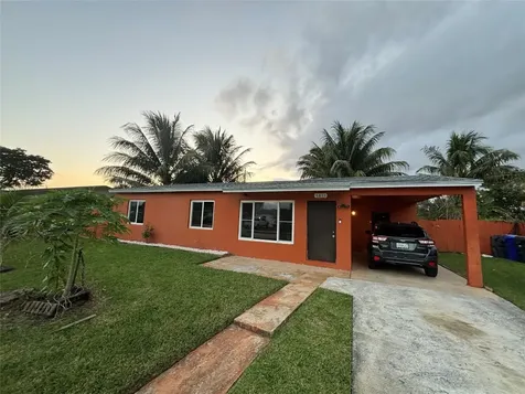 1611 SW 68th Terrace North Lauderdale FL 33068