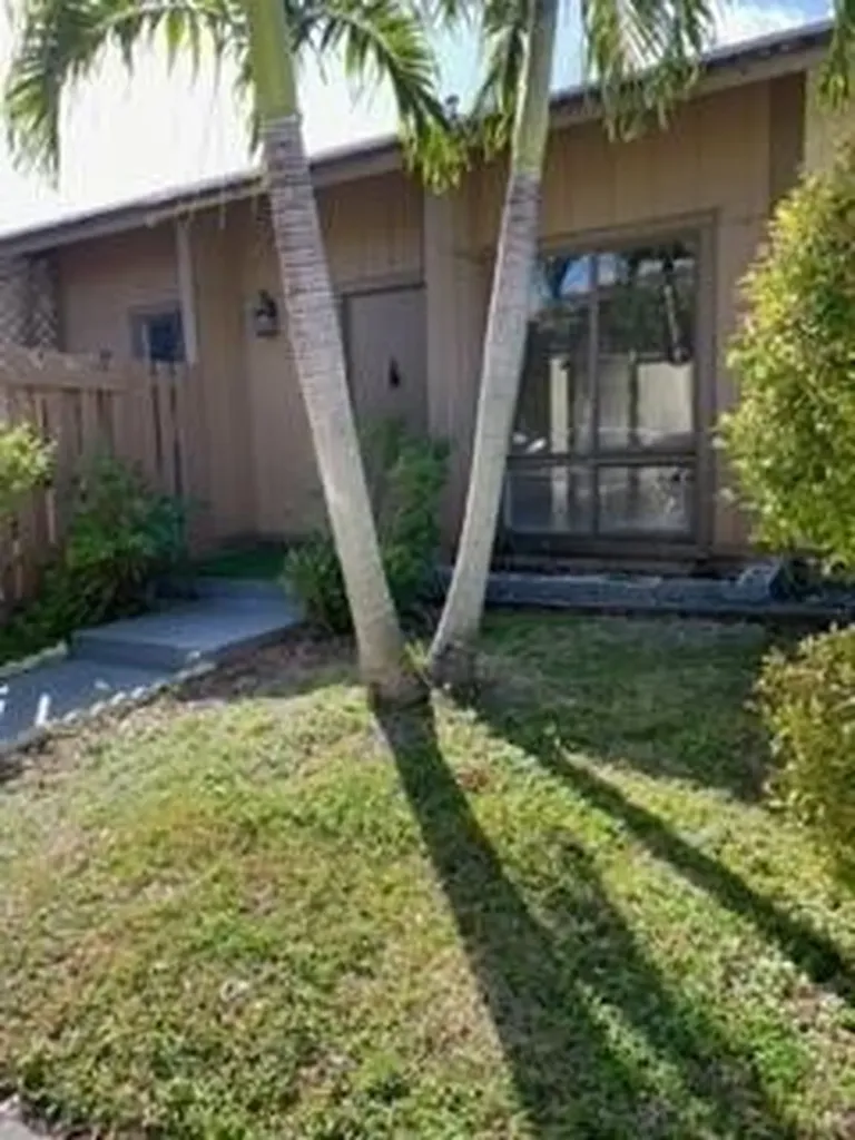 North Miami Beach FL 33179