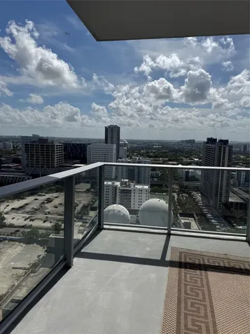 851 NE 1st Avenue Miami FL 33132